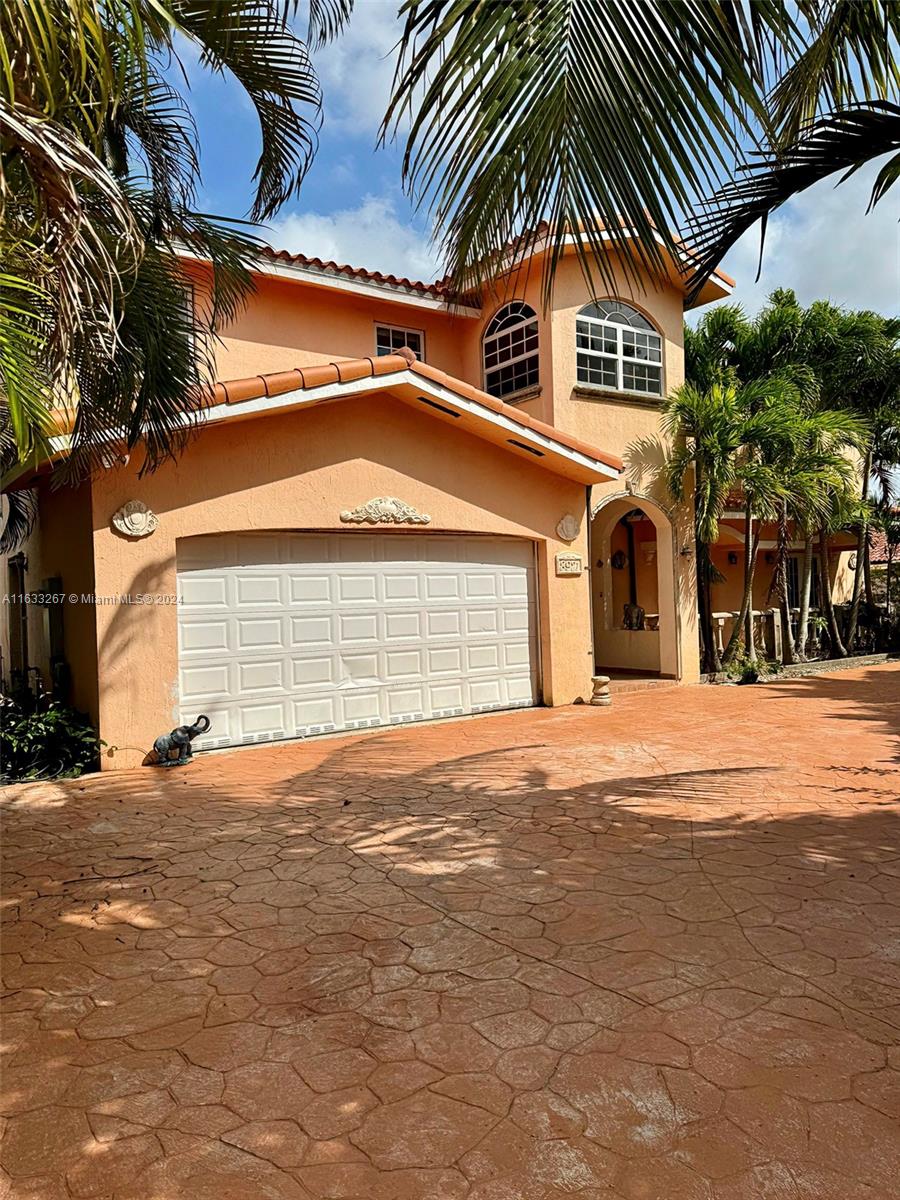 8921 SW 44th Street Miami FL 33165