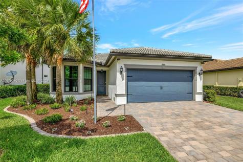 7914 NW 82nd Court Tamarac FL 33321