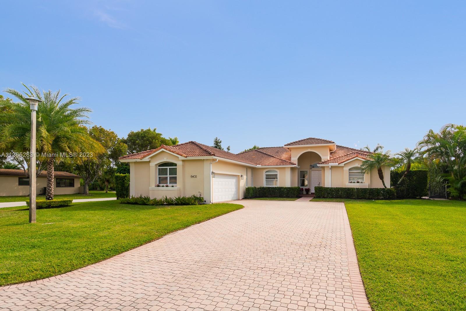8402 SW 162nd Terrace Palmetto Bay FL 33157