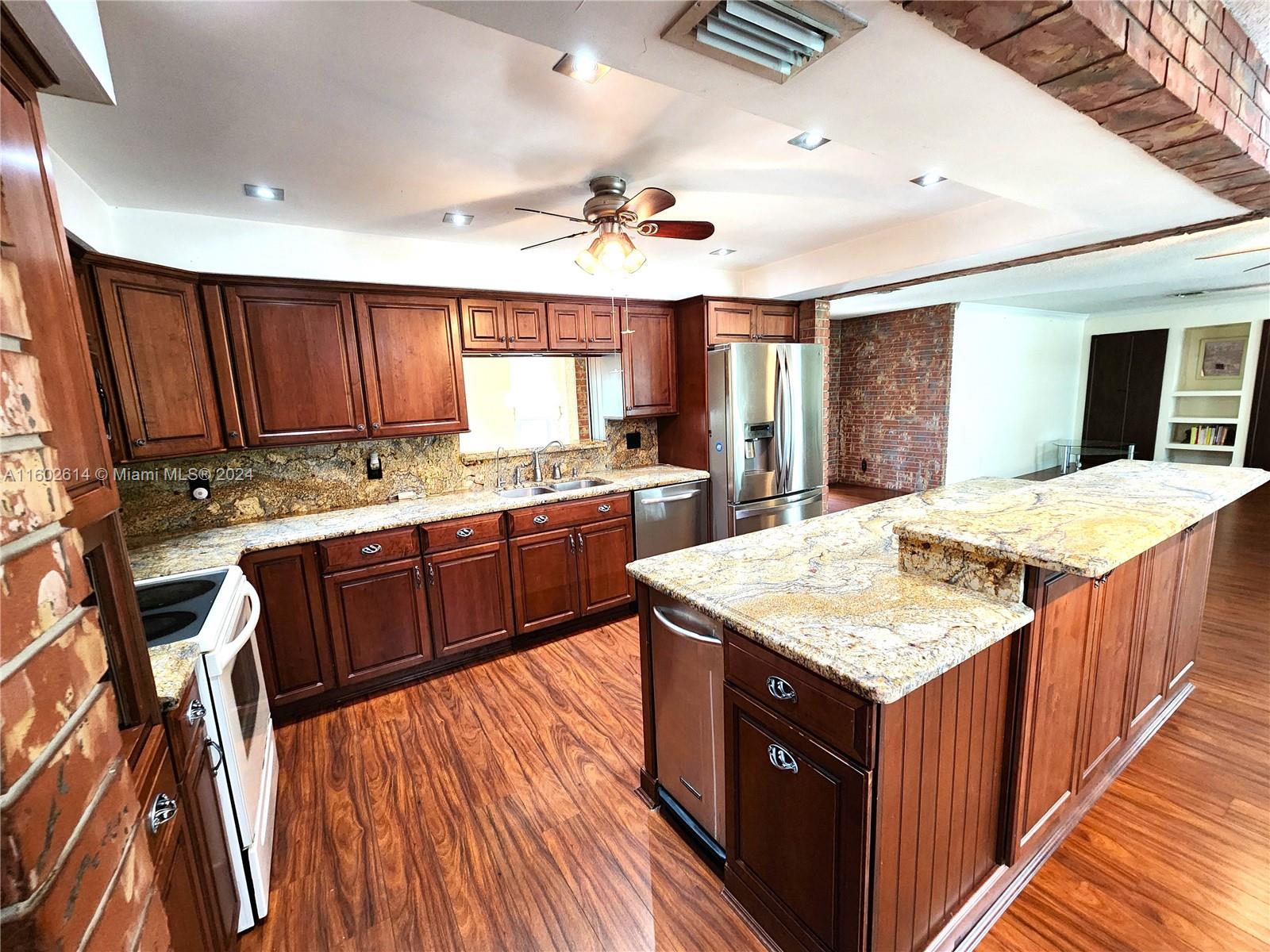 251 SW 61st Avenue Plantation FL 33317