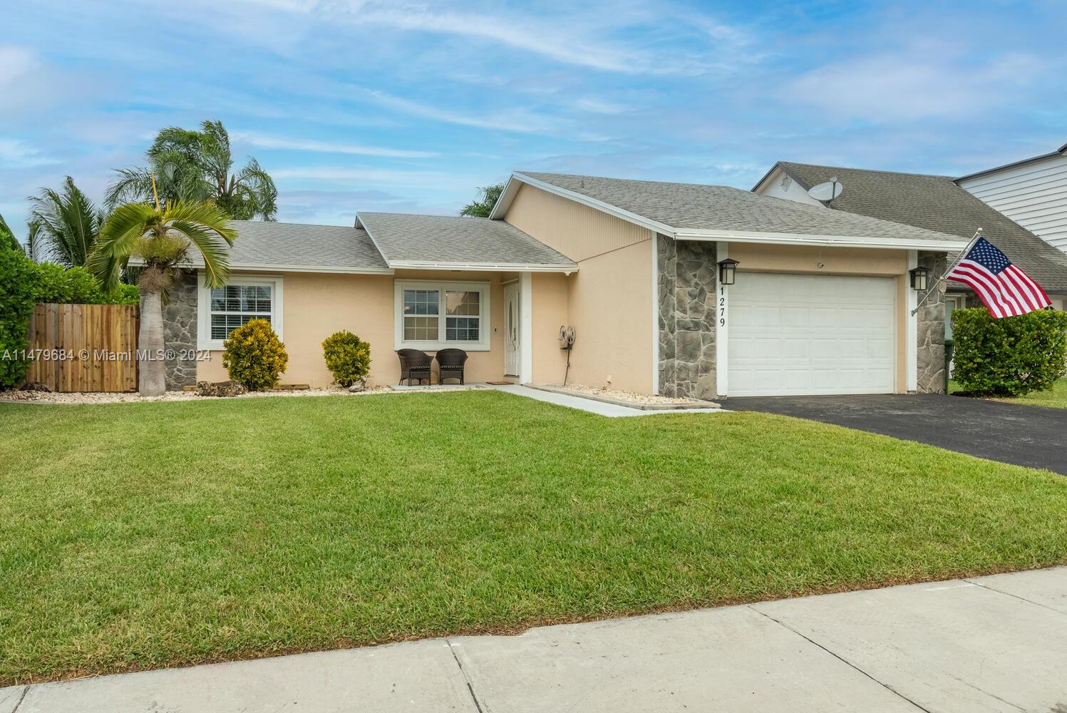 1279 N Fieldlark Lane Homestead FL 33035