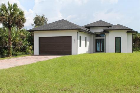 640 37th Avenue NW Naples FL 34120