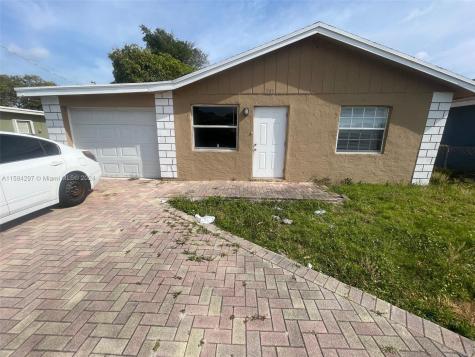 305 NE 13th Avenue Boynton Beach FL 33435