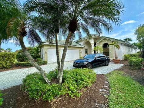 6646 Oakmont Way West Palm Beach FL 33412
