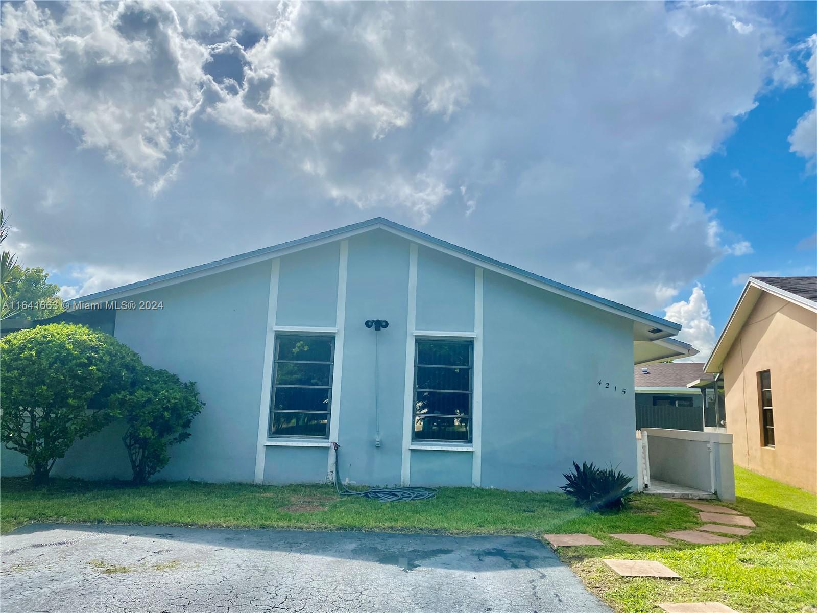 4215 SW 137th Road Miami FL 33175