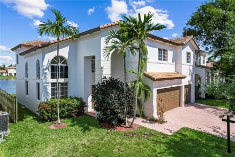 4015 NE 15th Street Homestead FL 33033