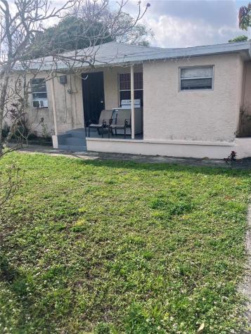 2840 NW 171st Street Miami Gardens FL 33056