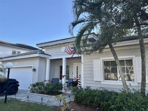 2914 NE 3rd Drive Homestead FL 33033