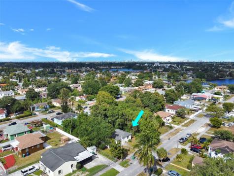 1471 NW 88th Street Miami FL 33147