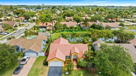 12625 SW 9th Place Davie FL 33325