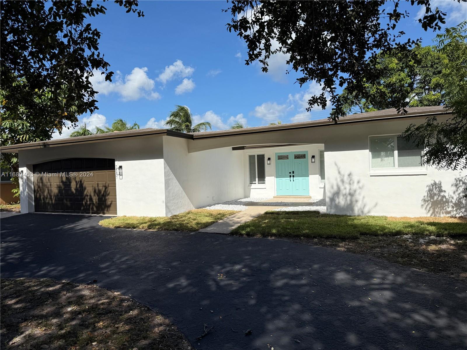 7517 Roosevelt Street Hollywood FL 33024