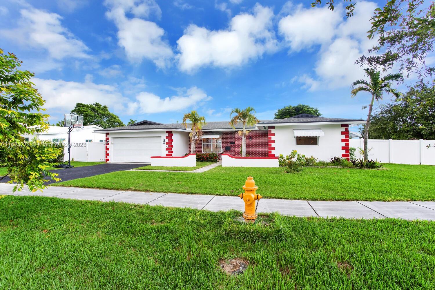 18945 SW 95th Avenue Cutler Bay FL 33157