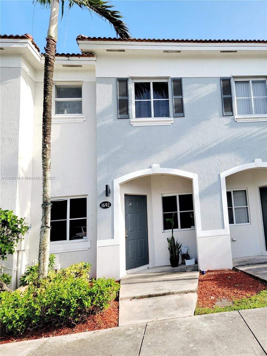 1692 SE 30th Street Homestead FL 33035