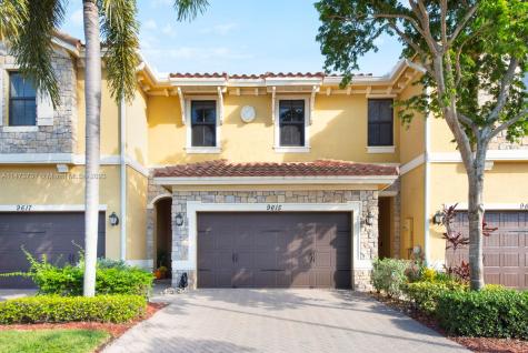 9615 Watercrest Isle Parkland FL 33076