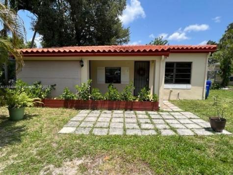 1635 NE 174th Street North Miami Beach FL 33162