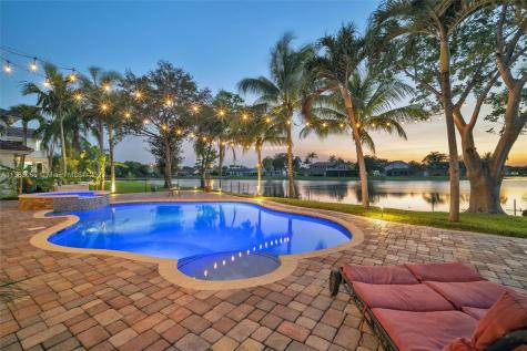 430 NW 199th Avenue Pembroke Pines FL 33029