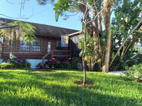 680 NE Stuart Street Jensen Beach FL 34957