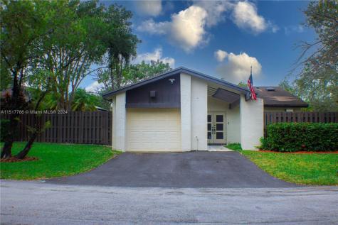 13076 SW 108th Street Circle Miami FL 33186