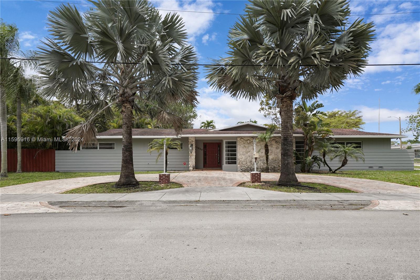 11900 SW 84th Avenue Miami FL 33156