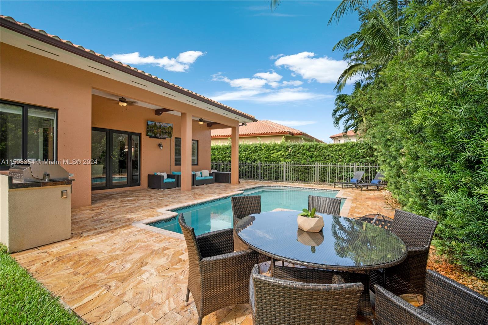 7464 SW 188th Terrace Cutler Bay FL 33157
