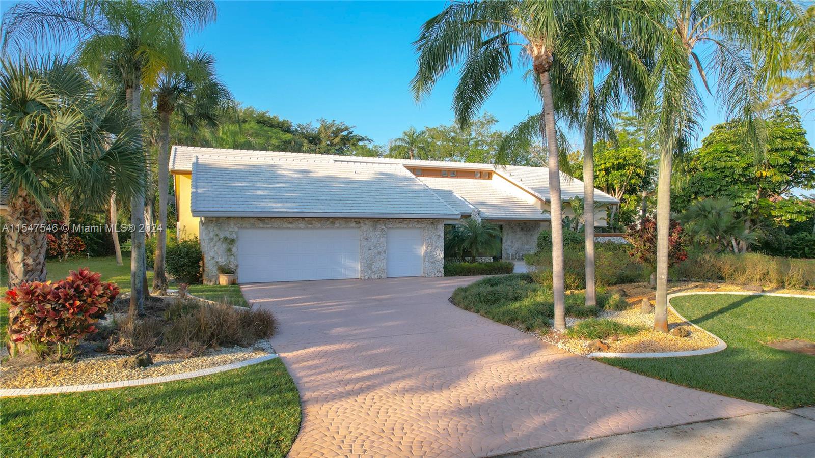 7729 Banyan Way Tamarac FL 33321
