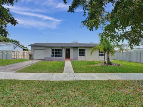 18145 SW 92nd Court Palmetto Bay FL 33157