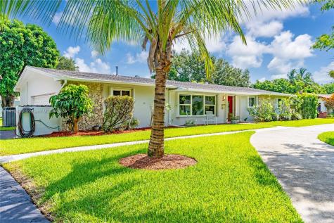 8845 SW 154th Terrace Palmetto Bay FL 33157