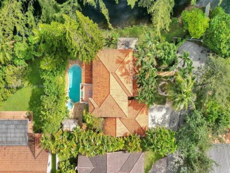 8815 SW 59th Terrace Miami FL 33173