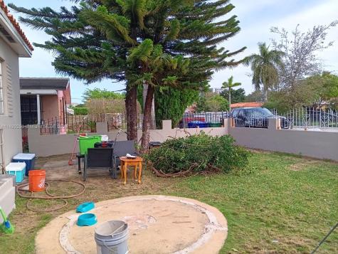 1851 NW 17th Street Miami FL 33125