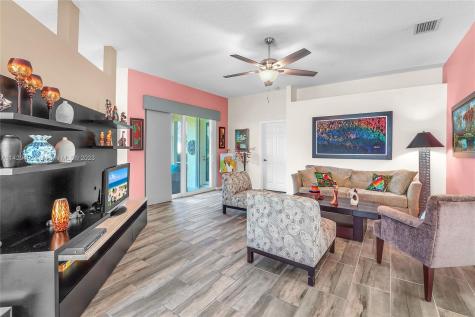 2655 SE 5th Court Homestead FL 33033