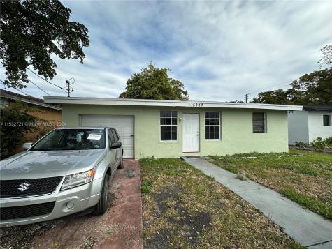 5207 Fletcher Street Hollywood FL 33021