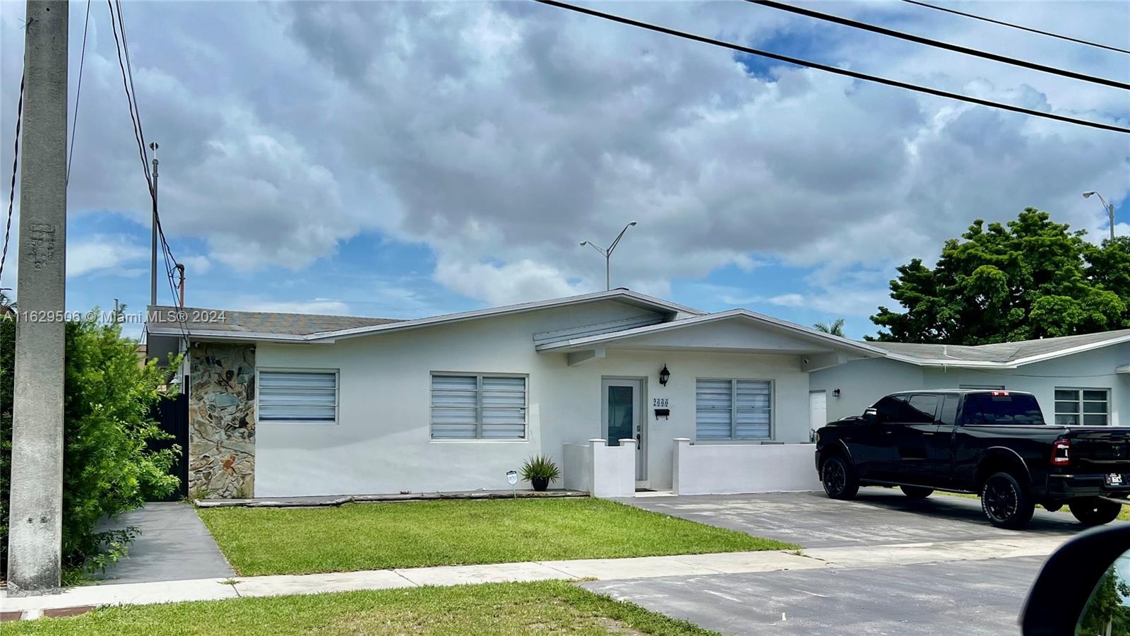 2660 SW 76th Avenue Miami FL 33155
