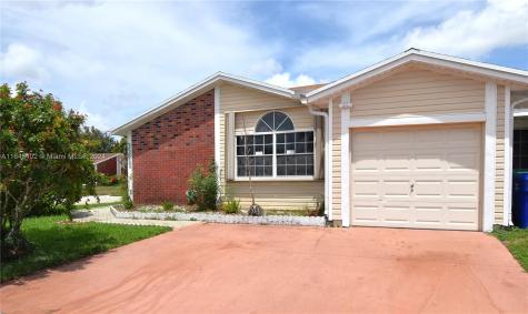 3271 SW 97th Terrace Miramar FL 33025