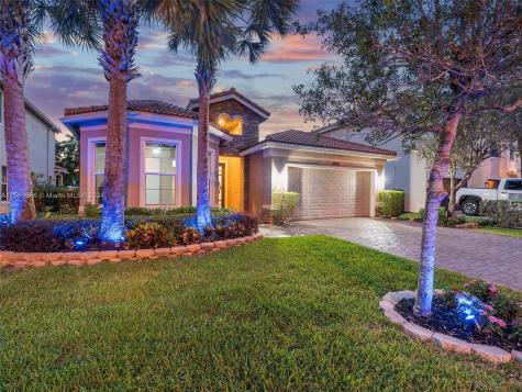 4574 San Mellina Drive Coconut Creek FL 33073