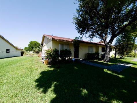 28130 SW 141st Place Homestead FL 33033