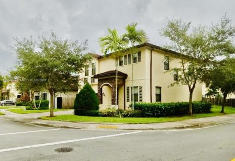 16672 SW 43rd Lane Miami FL 33185