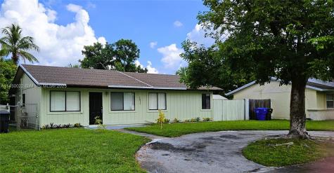 7811 SW 8th Court North Lauderdale FL 33068