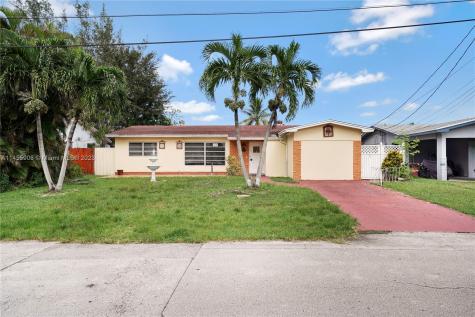 251 SW 9th Avenue Hallandale Beach FL 33009