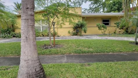2940 NW 45th Avenue Lauderdale Lakes FL 33313