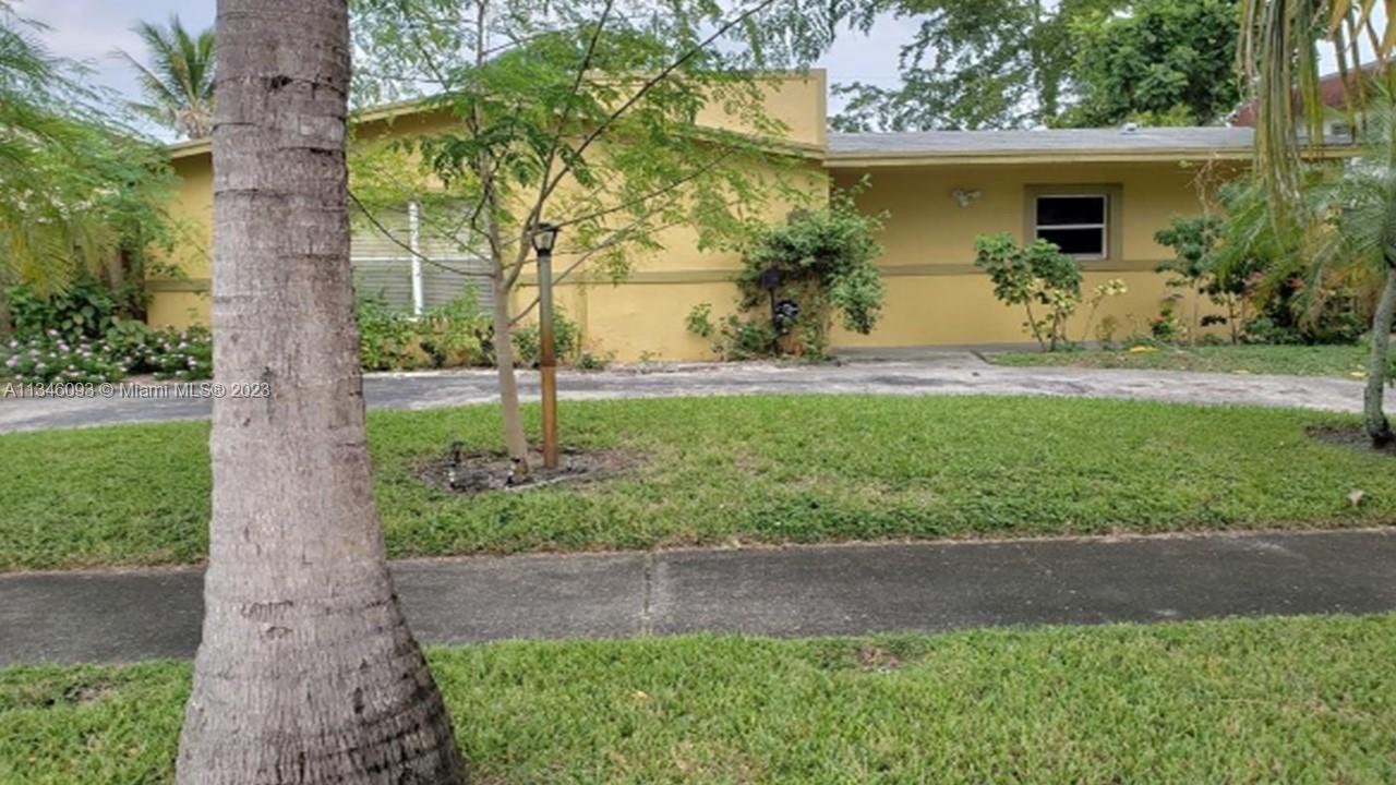 2940 NW 45th Avenue Lauderdale Lakes FL 33313