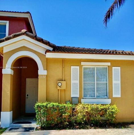 1532 SW 2nd Street Homestead FL 33030