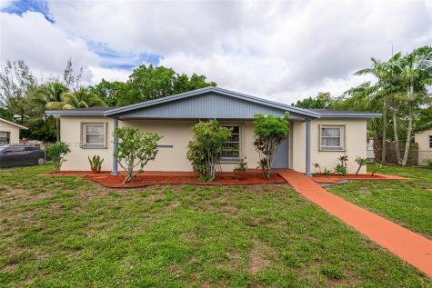 3262 NW 182nd Street Miami Gardens FL 33056