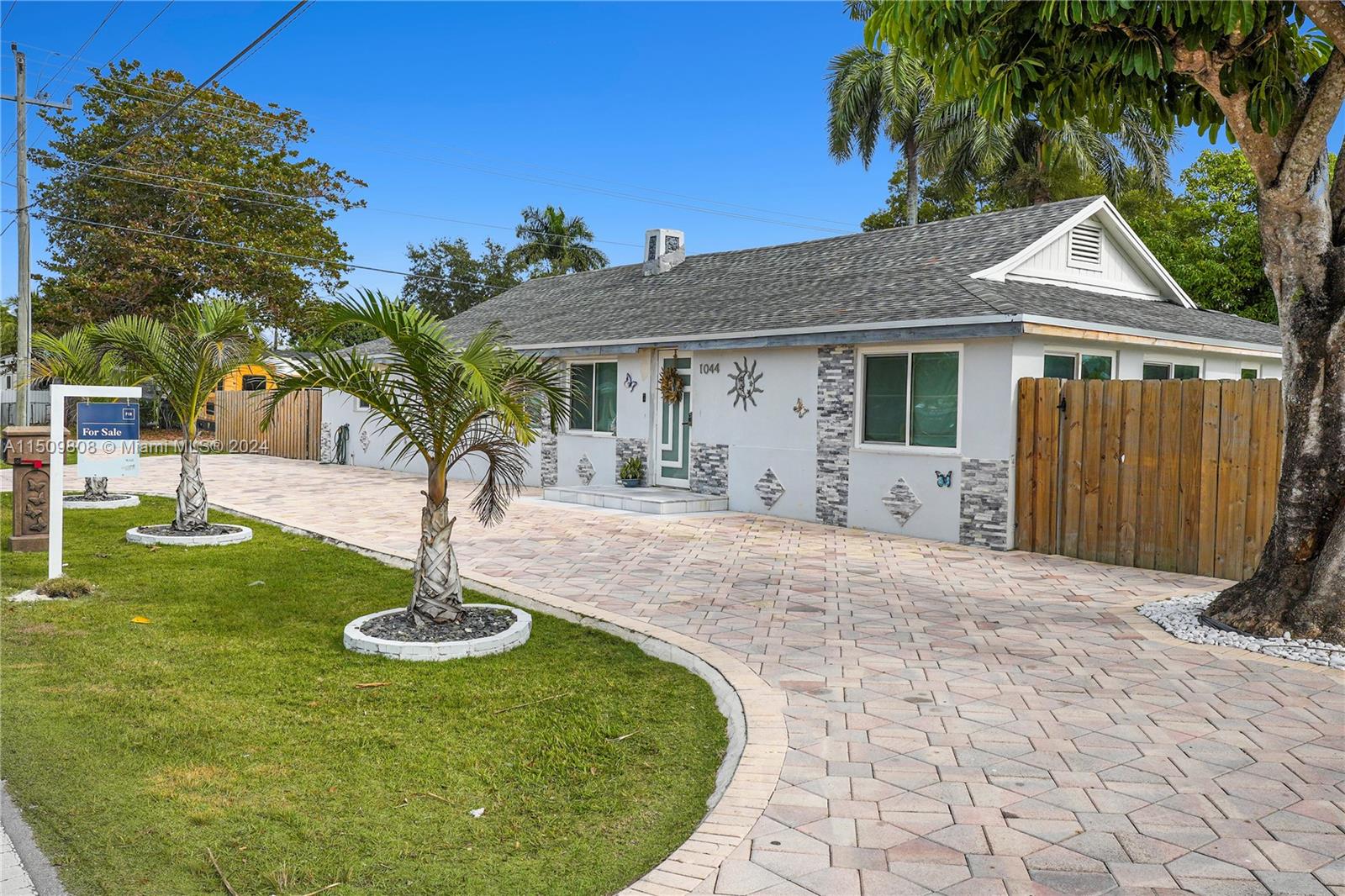 1044 NW 6th Avenue Homestead FL 33030