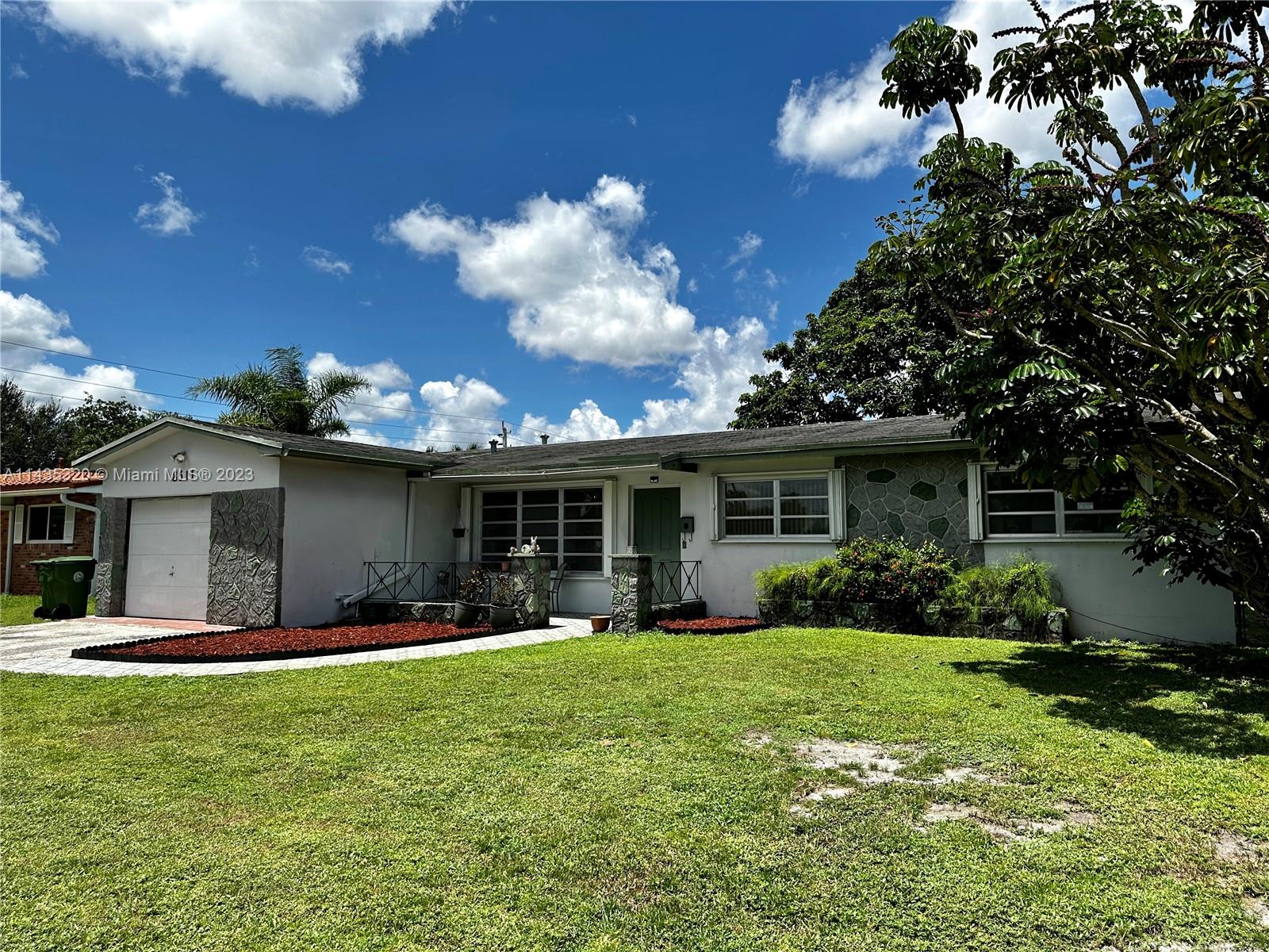 8511 NW 19th Street Pembroke Pines FL 33024