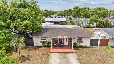 6791 Garfield Street Hollywood FL 33024