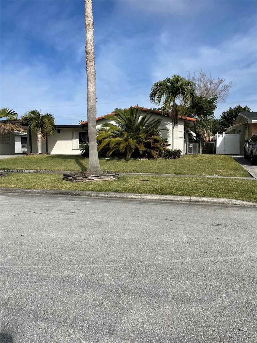6503 Lakeshore Drive Margate FL 33063