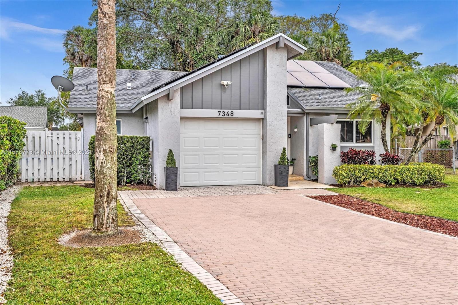 7348 NW 38th Place Coral Springs FL 33065