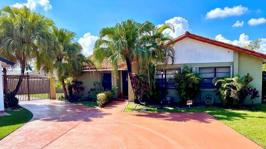 726 SW 101st Court Circle Miami FL 33174