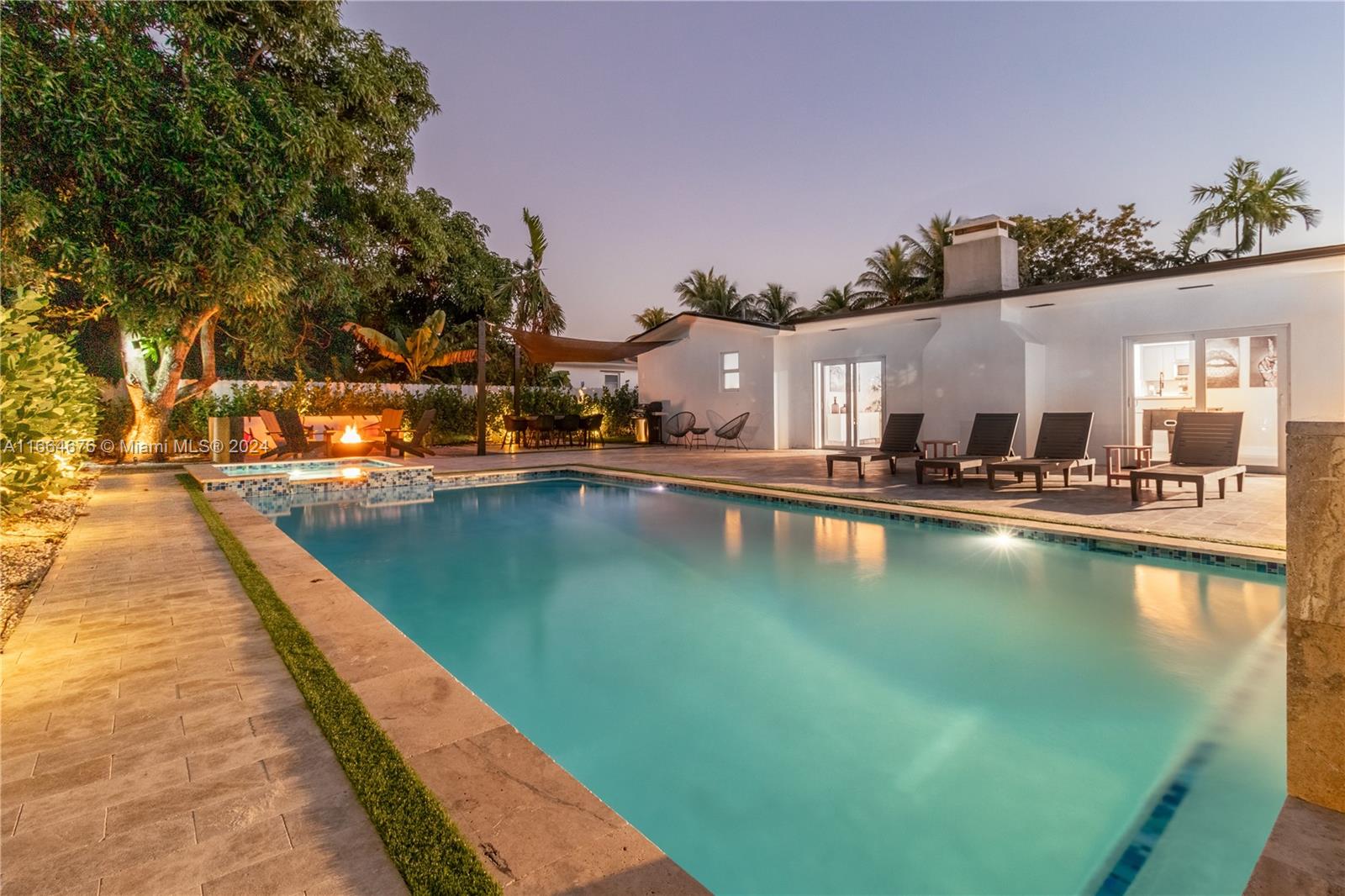 85 NE 164th Street Miami FL 33162