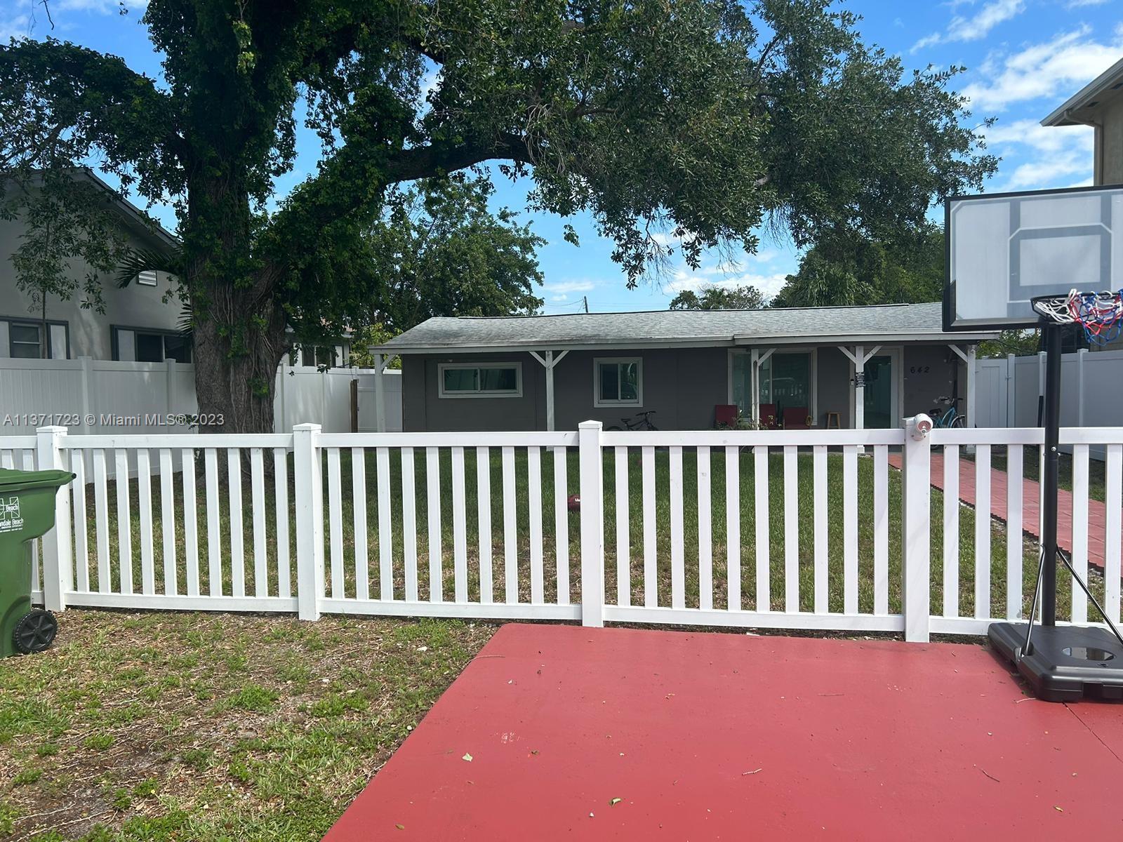 642 SW 2nd Street Hallandale Beach FL 33009